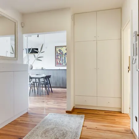 Brand New Luxury Penthouse Apartment *