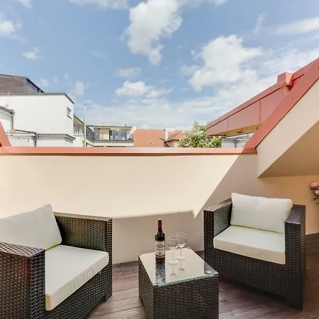 Brand New Luxury Penthouse Apartment *