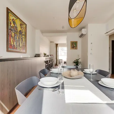 Brand New Luxury Penthouse Apartment
