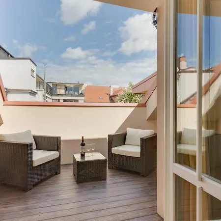 Brand New Luxury Penthouse Apartment *